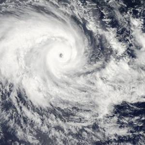 Новый тайфун надвигается на Филиппины: население эвакуируют