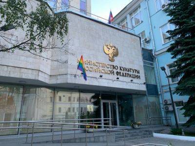 Участника Pussy Riot оштрафовали на 15 тысяч рублей за акцию против гомофобии