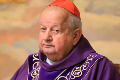 Ватикан официально признал американского кардинала укрывателем педофилов