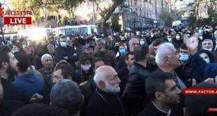 Митинг за отставку Пашиняна перерос в масштабное шествие