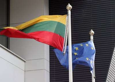 Россия ликвидировала торгпредства в Литве и на Украине