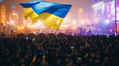 Сколько процентов верят, что в будущем украинцы будут говорить преимущественно на родном языке