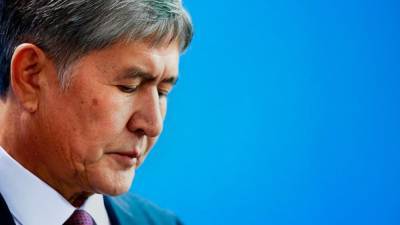 Экс-президент Кыргызстана попросил оставить его под стражей