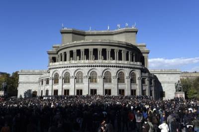 Участники протестов в Ереване выдвинули Пашиняну ультиматум