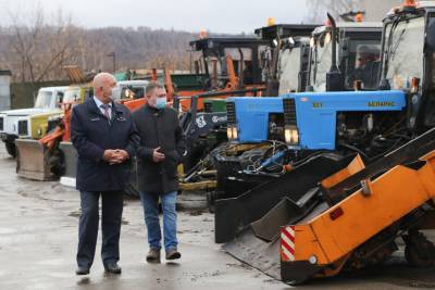 Более 130 специальных машин будут убирать снег в Автозаводском районе