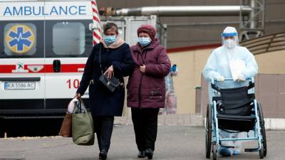 Украинский премьер рассказал, что будет в больницах к середине декабря