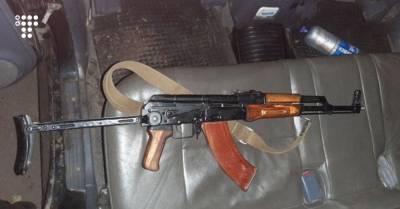 В Харьковской области обстреляли машину с людьми, якобы приняв их за браконьеров. Женщина получила ранения