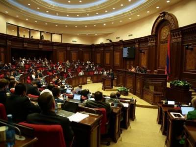 Парламент Армении сегодня соберется на заседание и рассмотрит отставку Пашиняна