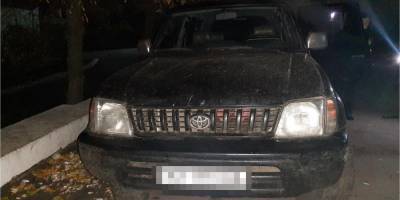 В Харьковской области обстреляли автомобиль с людьми, якобы приняв их за браконьеров, ранена женщина — видео