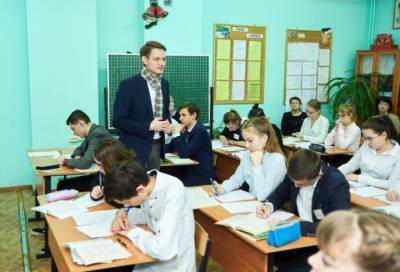 Четыре учителя из Ленобласти стали лауреатами всероссийского конкурса «Педагогический дебют»