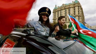 "Власть меняется, а братский народ остается": Пригожин о ситуации в Карабахе