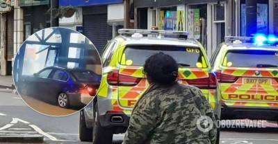 В Лондоне автомобиль протаранил полицейский участок. Фото и видео | Мир | OBOZREVATEL