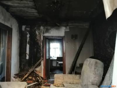 Сахалинец отравился угарным газом во время пожара в частном доме