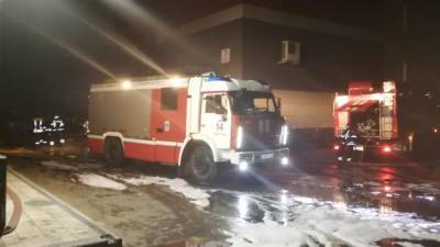 Пожар произошел в складском здании в Москве