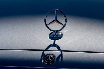 Mercedes-Benz отказался от разработки беспилотных автомобилей