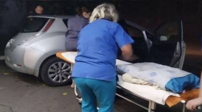 В Черкасской области женщина родила на пороге закрытой больницы