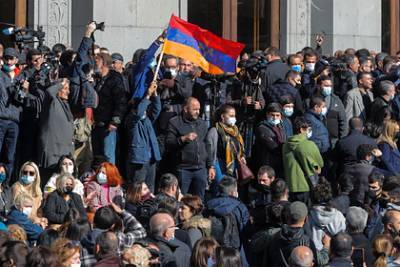 В Армении предложили выступить против российских миротворцев в Карабахе