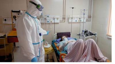 В Петербурге еще одна больница начала прием коронавирусных пациентов