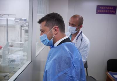 В офисе президента Украины рассказали, как лечат Зеленского от коронавируса