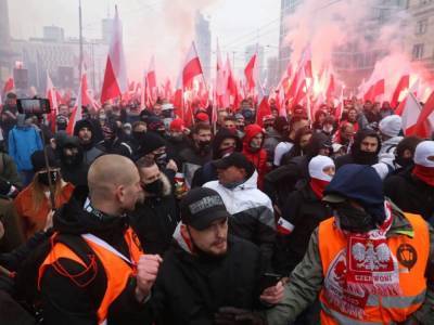 В Польше полиция открыла стрельбу по демонстрантам