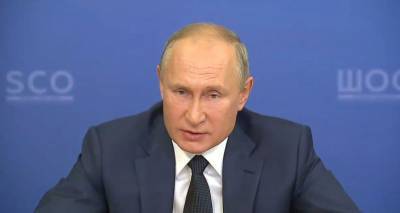 Путин анонсировал регистрацию третьей российской вакцины от коронавируса