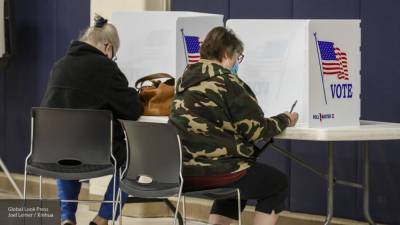 Власти Джорджии заявили о ручном пересчете голосов избирателей