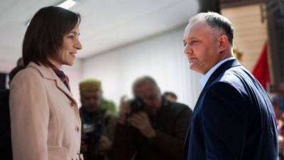 Молдавскую политику «коротит» от предвыборного напряжения
