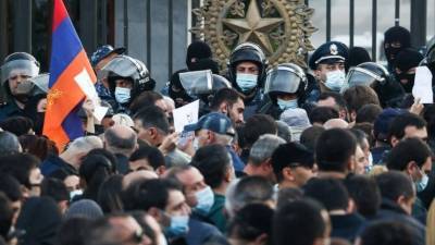 Протестная Армения: после ультиматума Пашиняну начались задержания оппозиции