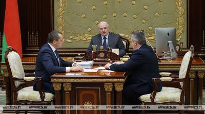 Об уборочной, кредитах и ценах на продукты - Лукашенко обсудил с Крупко и Субботиным работу аграрного сектора