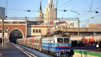 На двух вокзалах Москвы реконструируют платформы