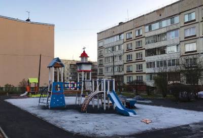В Кировске завершается благоустройство двора на Молодежной улице