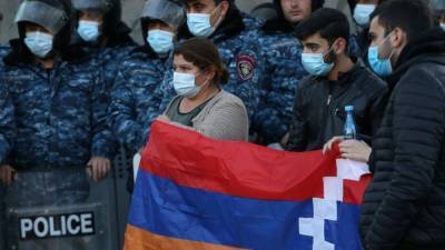 В Армении задержаны 10 представителей оппозиции по уголовному делу об организации митинга