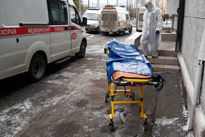 Главврач больницы отреагировал на смерть привязанного к кровати россиянина