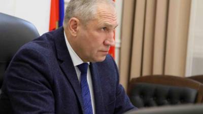 Глава петербургского избиркома Виктор Миненко подал в отставку