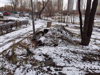 Жители северо-запада Челябинска пожаловались на развороченный бульвар