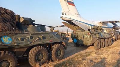 Пашинян: миротворцы РФ обеспечат безопасность наземной связи Армении и НКР