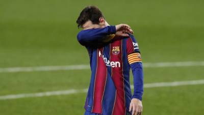 Футболисты "Барселоны" отвергли предложение клуба о снижении зарплат из-за пандемии - ru.espreso.tv - Барселона