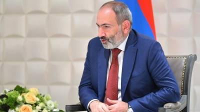 Пашинян: при отказе подписать заявление по Карабаху армия оказалась бы в окружении