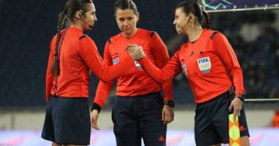 Впервые женщины-арбитры будут судить мужской матч по футболу