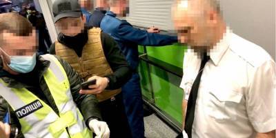Угрожали забрать багаж: в аэропорту Борисполь таможенников уличили в вымогательстве взяток