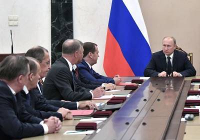 Эксперт: власть в России могут снова «перетряхнуть»