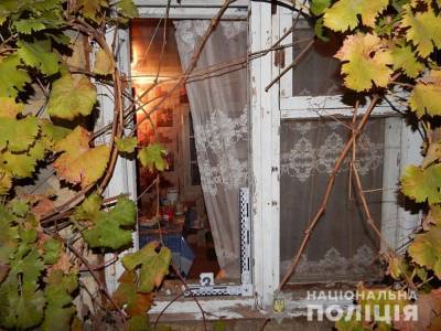 В Одесской области 20-летний парень убил мать и порезал ножом отца: новые подробности