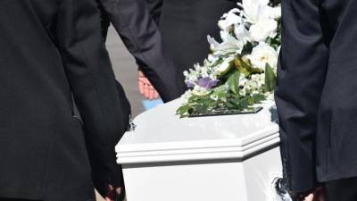 Во сколько обойдется петербуржцам бюджетный гроб для умерших с коронавирусом