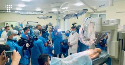 «Рука не дрогнет»: во Львовской больнице сложные операции будет проводить робот-хирург