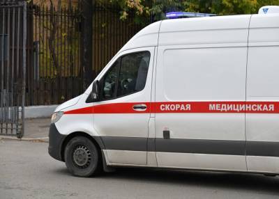 Школьница в Москве отравилась найденными в подъезде наркотиками
