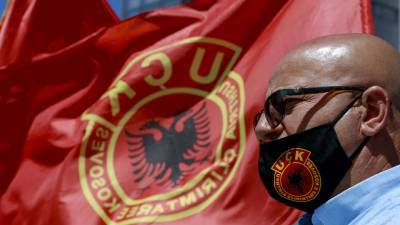 Косовские сепаратисты отправили на экспорт защитные маски с логотипом террористов