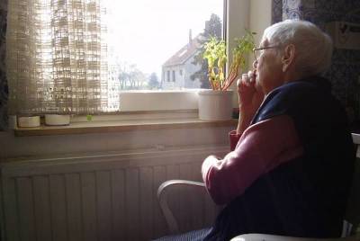 В Смоленской области для работающих пенсионеров продлят оплачиваемые больничные