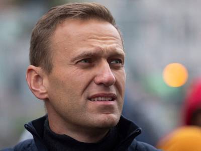 Навального могли отравить за пределами РФ - Лавров