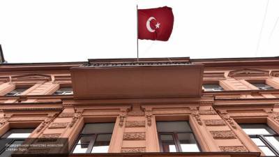 Генконсульство РФ в Стамбуле объявило о приостановке приема граждан
