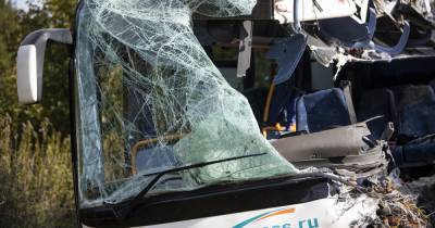 Водителя автобуса, врезавшегося в песковоз под Янтарным, выписали из больницы
